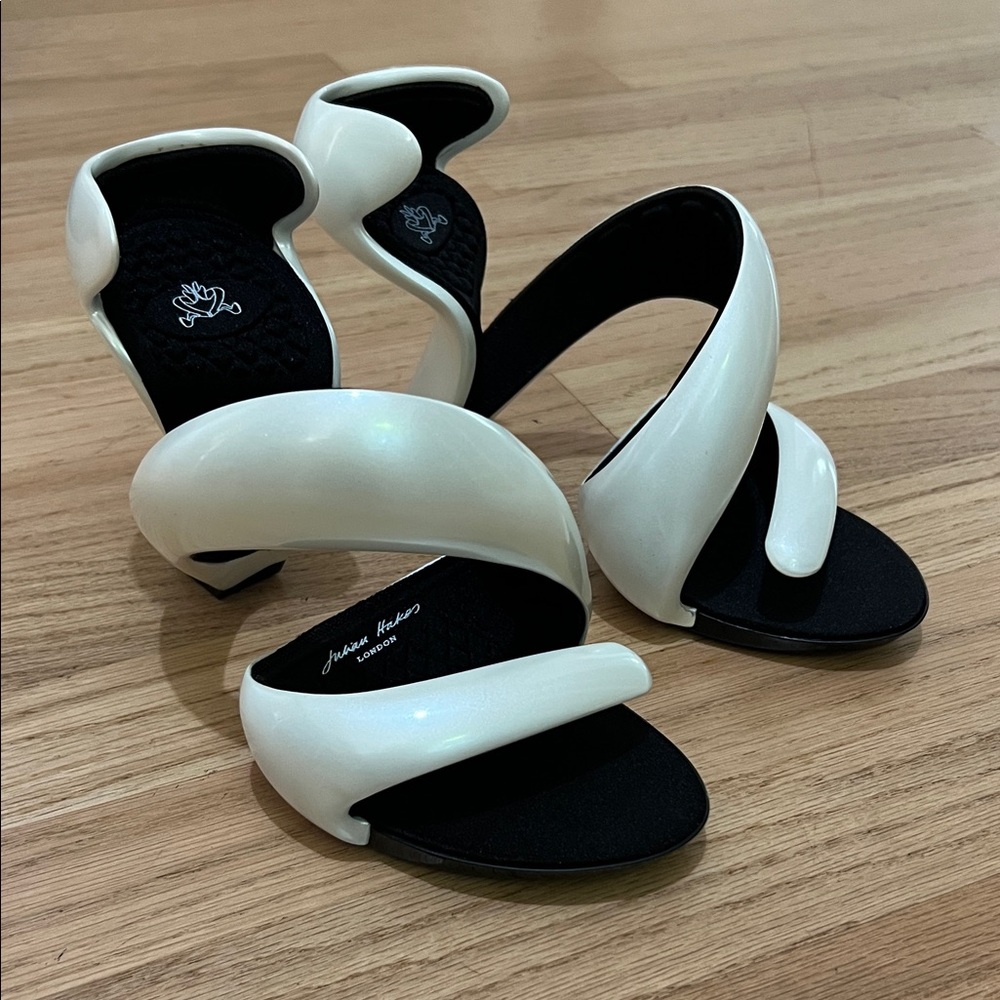 Julian Hakes Mojito sandals in White Pearl & Black